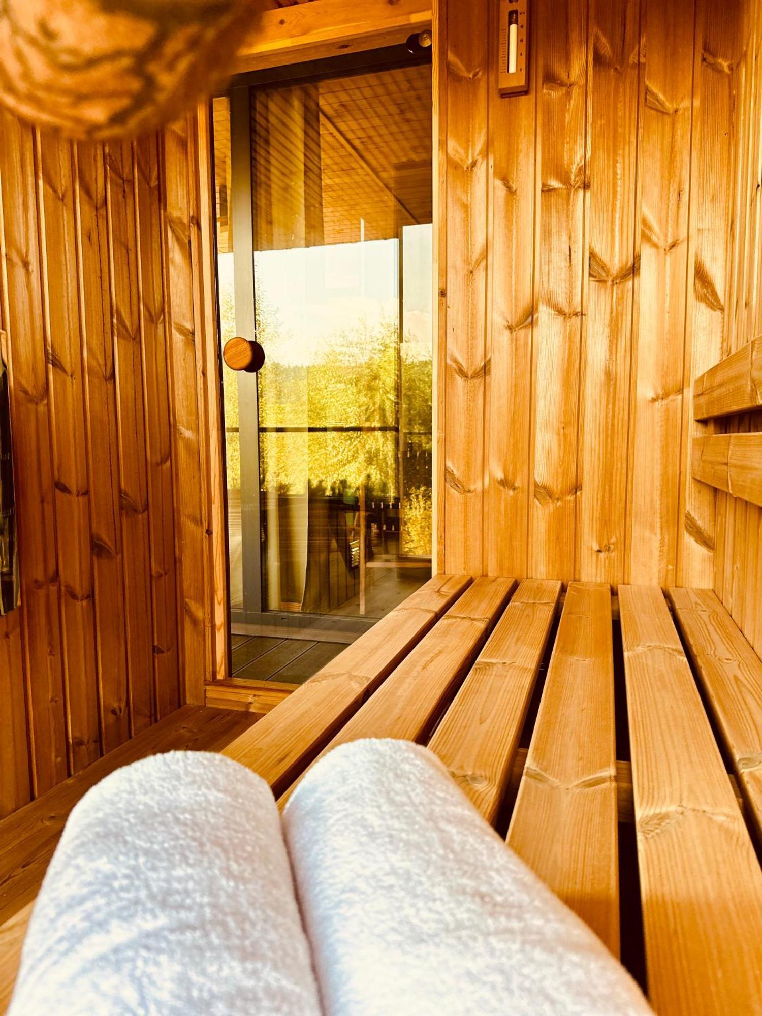 Brown Deer - Z Sauna Na Tarasie, Jacuzzi I Widokiem Na Gory - By Deer Hills Luxury Apartments Kocon Ngoại thất bức ảnh
