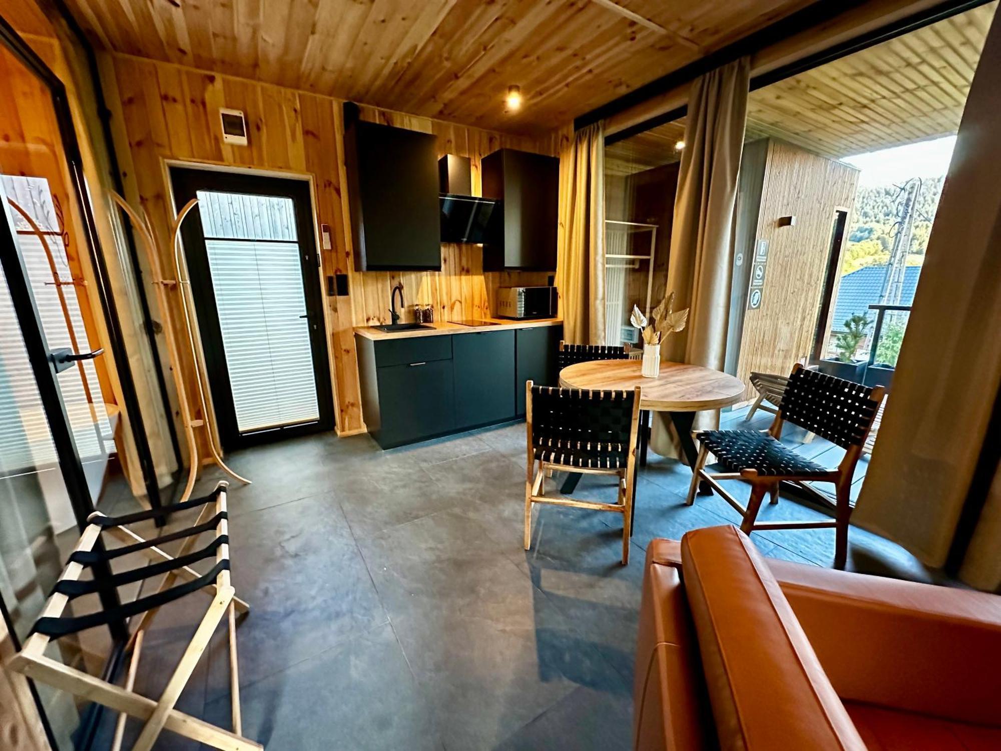 Brown Deer - Z Sauna Na Tarasie, Jacuzzi I Widokiem Na Gory - By Deer Hills Luxury Apartments Kocon Ngoại thất bức ảnh